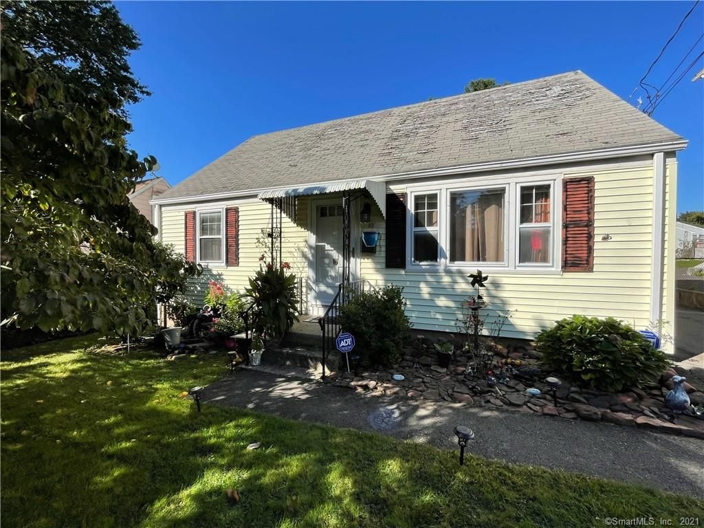 37 Vega St, New Britain, CT 06051