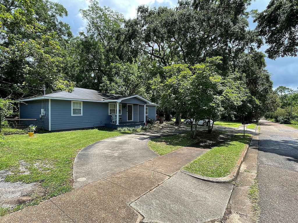 1400 Forest Dell Rd, Mobile, AL 36618
