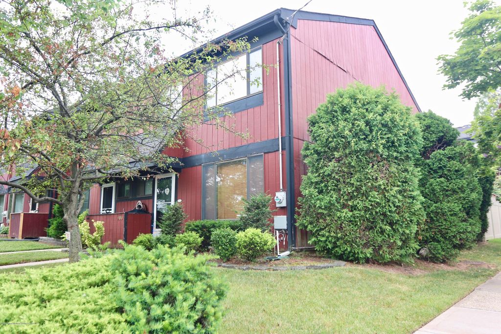 Creative Apartments For Rent In Rossville Staten Island with Modern Garage