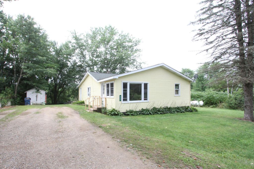 954 110th Ave, Plainwell, MI 49080 Trulia