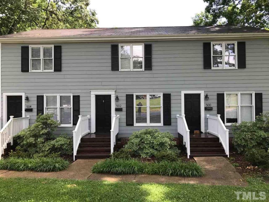 502 E Whitaker Mill Rd, Raleigh, NC 2 Bed, 1.5 Bath Townhouse 10