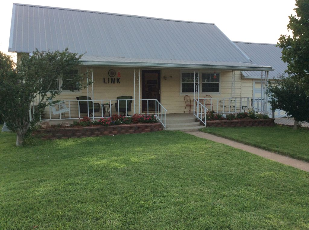 111 N Cedar St, Seiling, OK 73663 Trulia