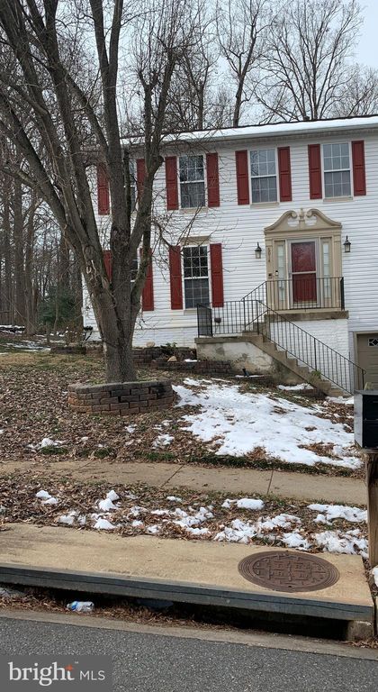 6014 Crest Park Dr, Riverdale, MD 20737