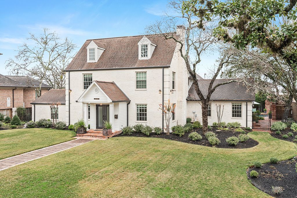 111 Lee Ave, College Station, TX 77840