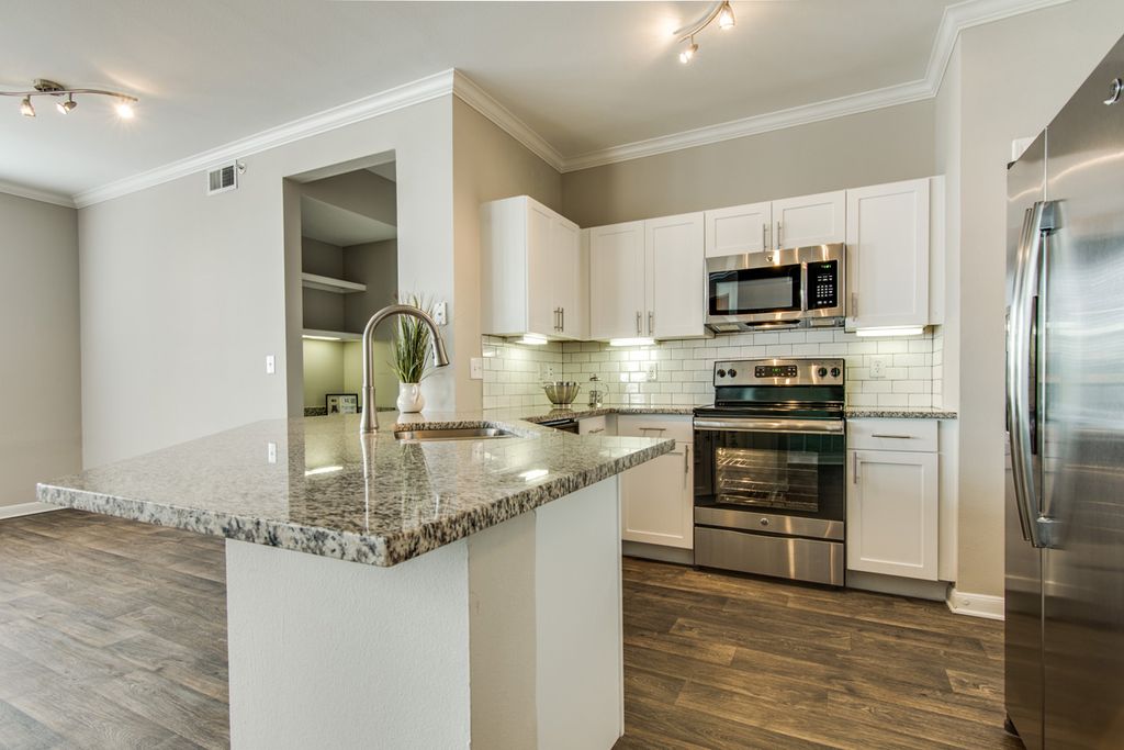 3604 Cedar Springs Rd, Dallas, TX 75219