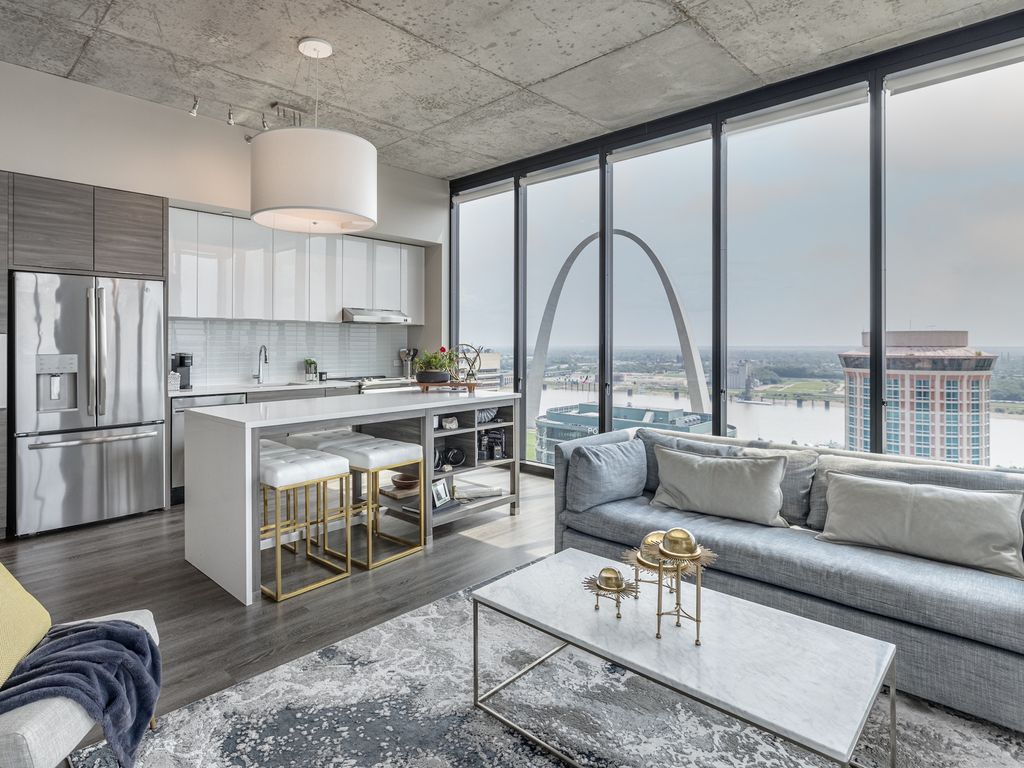 1 Cardinal Way #1403, Saint Louis, MO 63102
