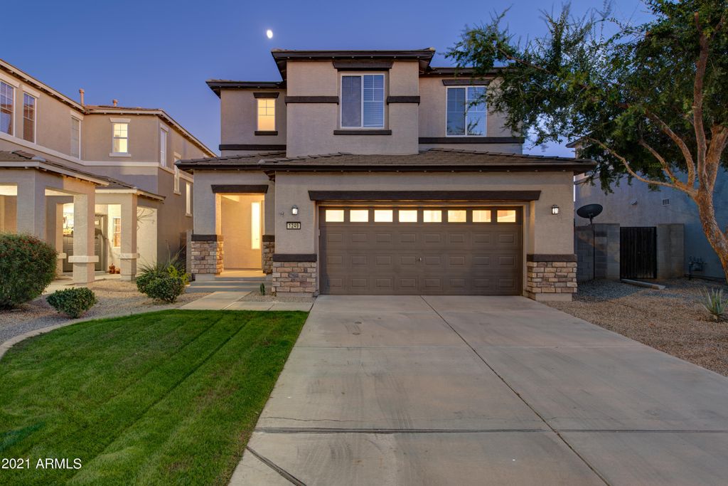 1249 E Julian Dr, Gilbert, AZ 85295