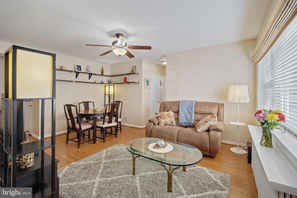 4803 Wellington Dr #4, Chevy Chase, MD 20815