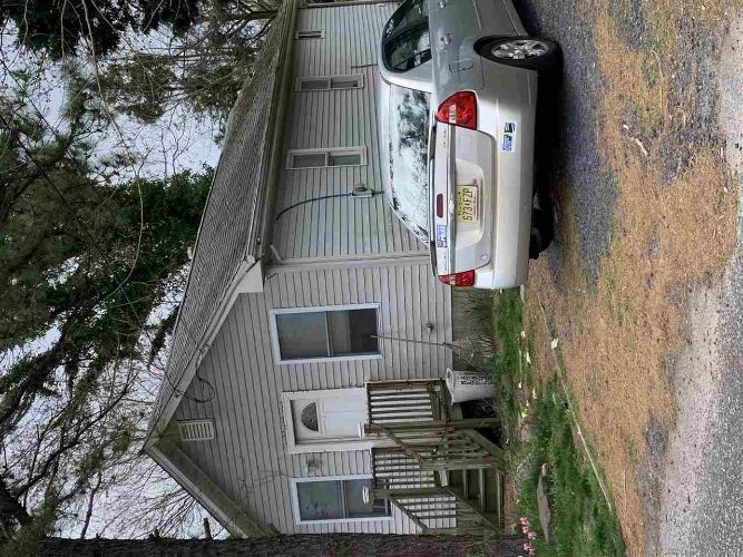 14 E Pacific Ave, Villas, NJ 08251