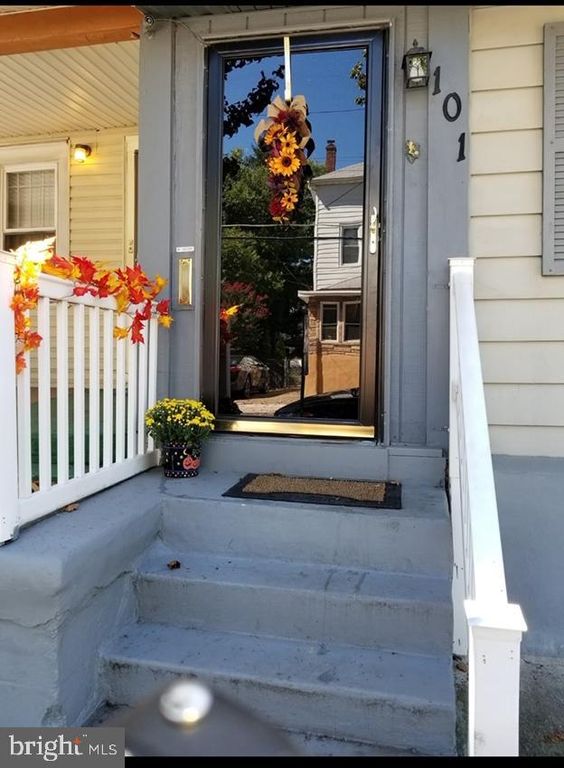 101 Cedar Ave, Oaklyn, NJ 08107