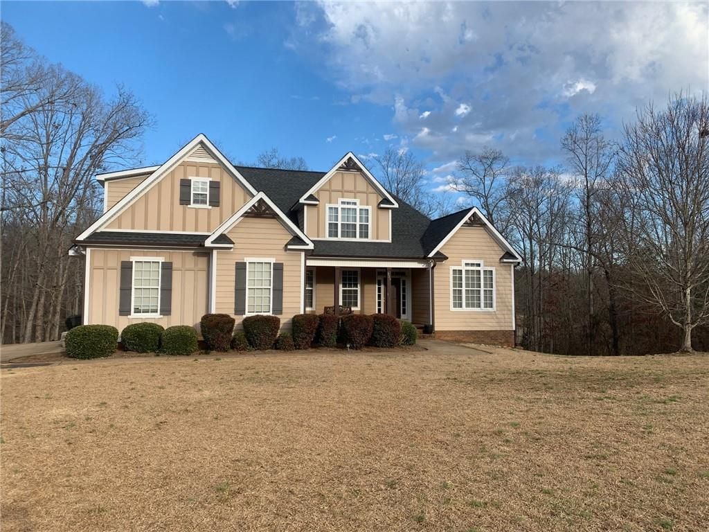 325 Edens Ridge Dr, Six Mile, SC 4 Bed, 4 Bath SingleFamily Home