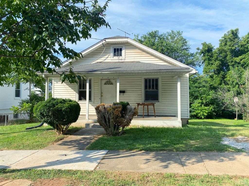 904 Centerdale St, Lynchburg, VA 24501