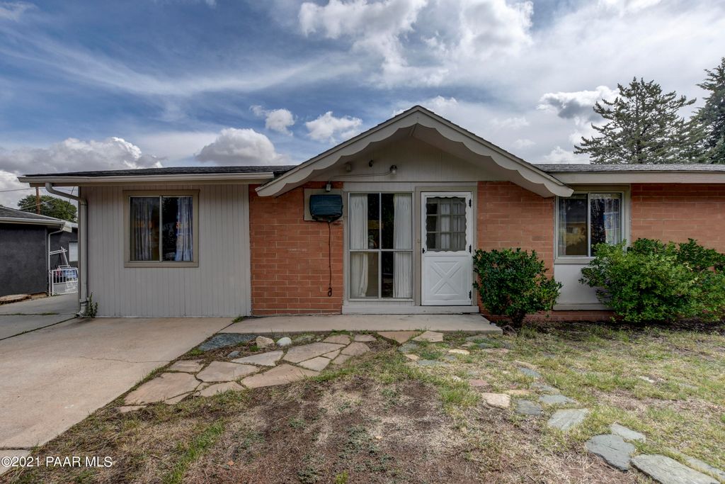 1997 Richard St, Prescott, AZ 86301