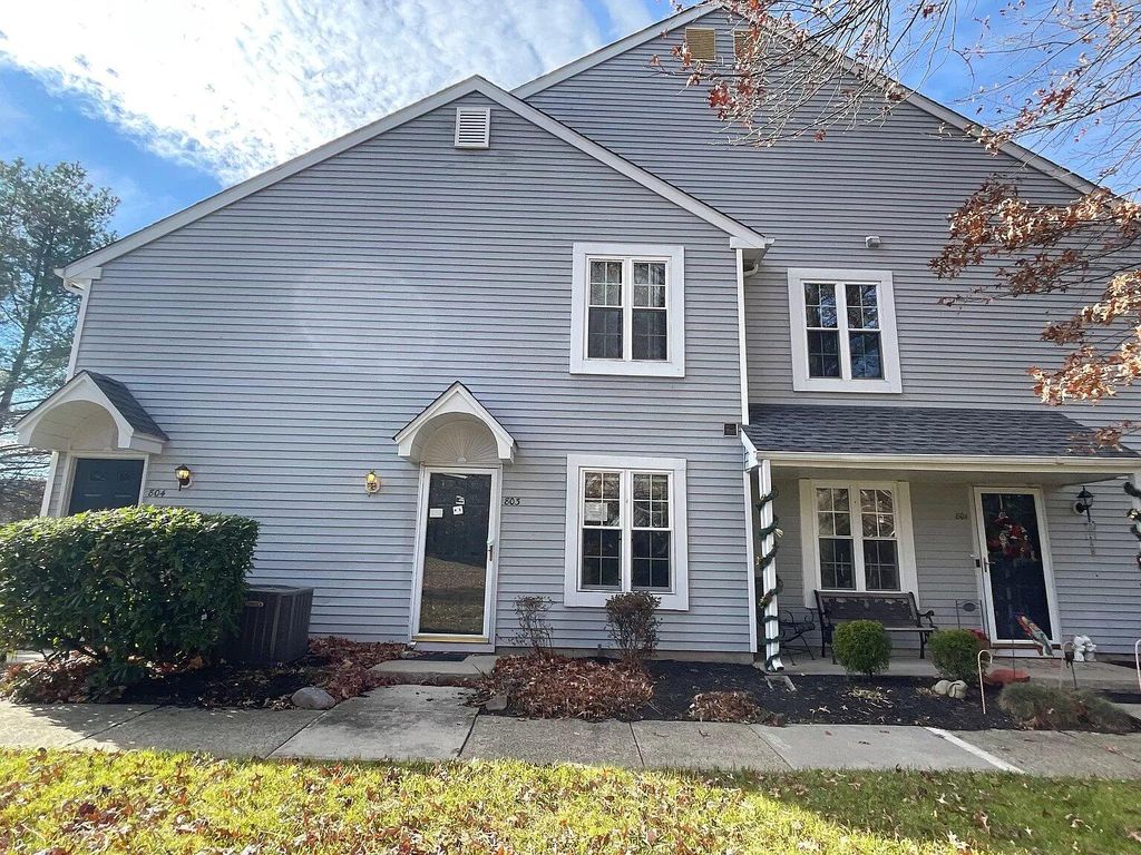 803 Aberdeen Ln, Blackwood, NJ 08012