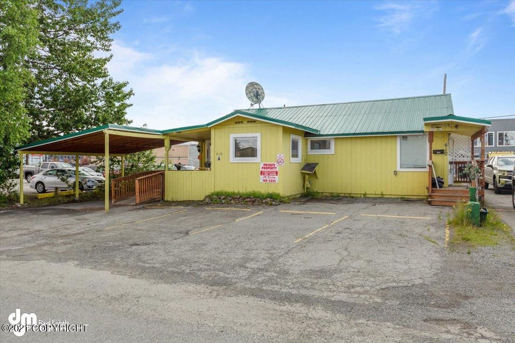 610 W 27th Ave, Anchorage, AK 99503