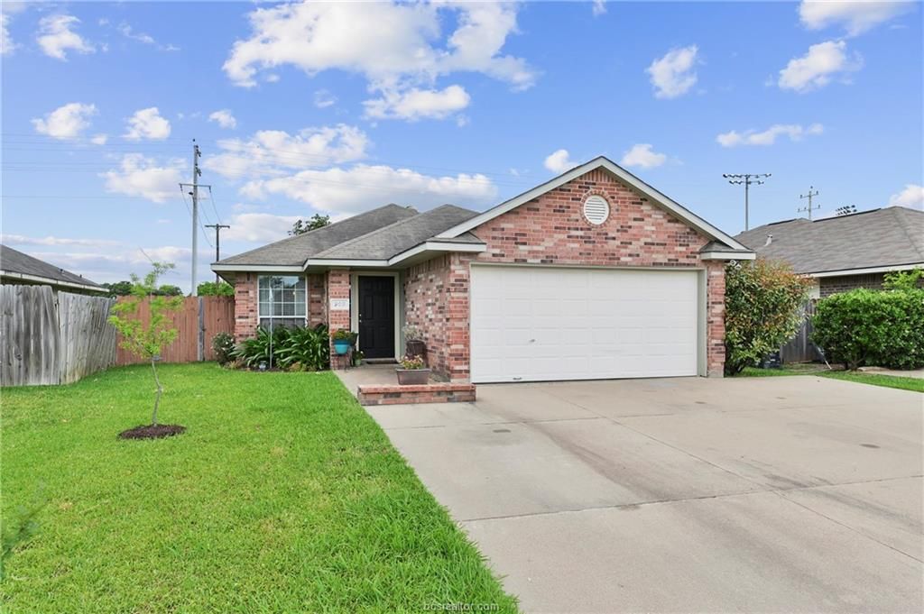909 Bougainvillea St, College Station, TX 77845