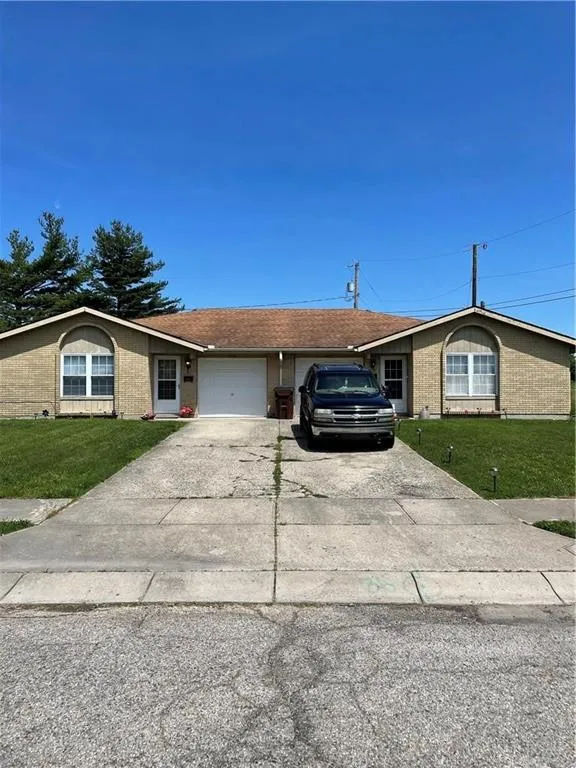 5610 Elgin Roof Dr, Dayton, OH 45426 | Trulia