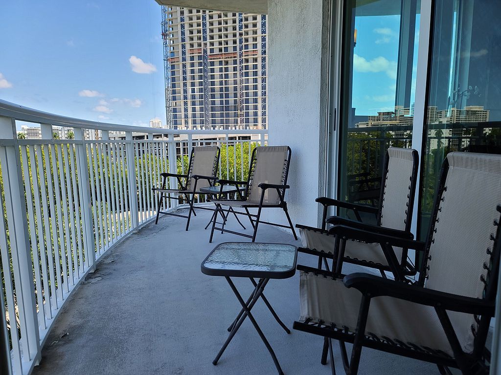 1755 E Hallandale Beach Blvd, Hallandale, FL 33009