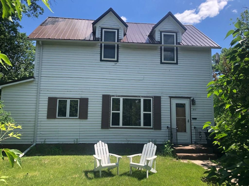 711 Thompson St, Bottineau, ND 58318 Trulia