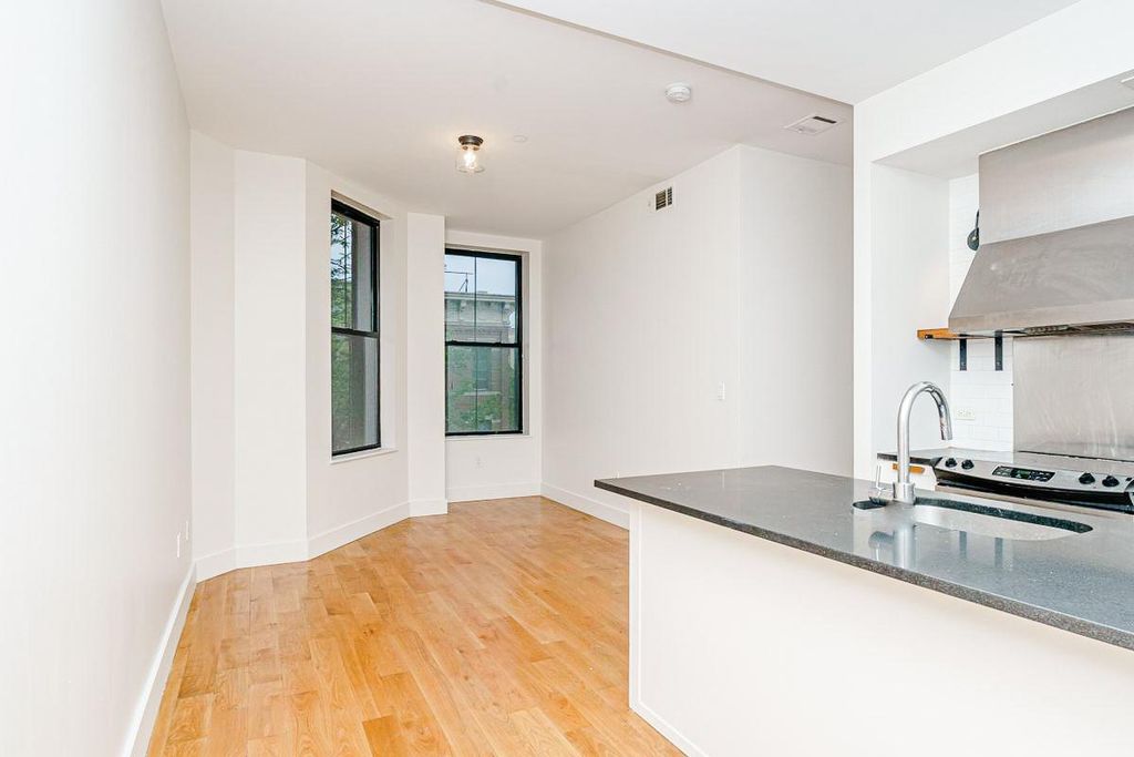 55-27 Myrtle Ave #504, Ridgewood, NY 11385
