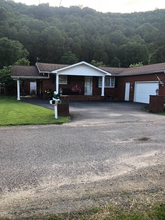 118 Central Ave, Chapmanville, WV 25508 Trulia