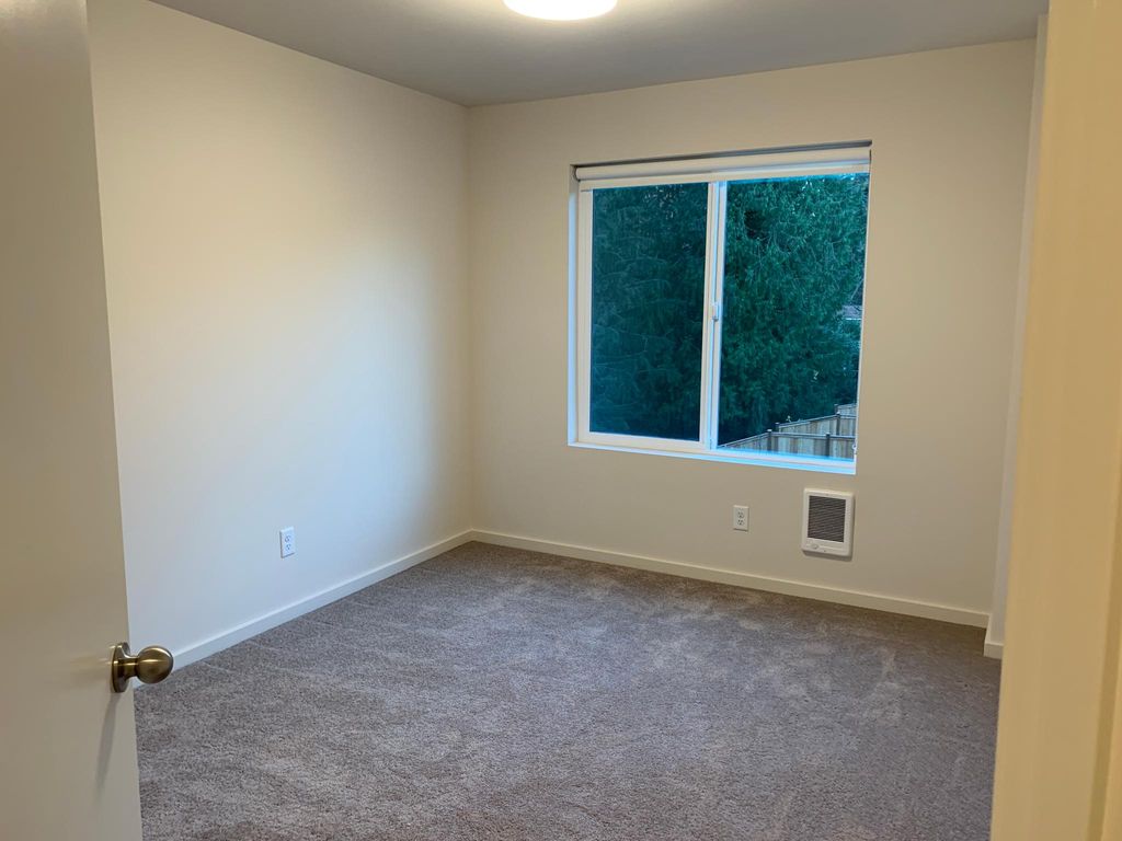 13706 Manor Way H4, Lynnwood, WA 4 Bed, 2.5 Bath