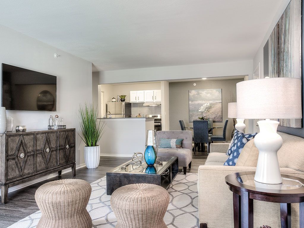 101 Lake Village Dr, Ann Arbor, MI 48103