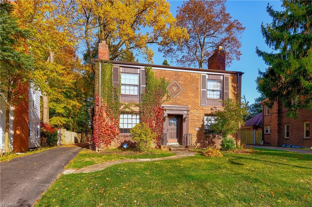3549 Lytle Rd, Shaker Heights, OH 44122
