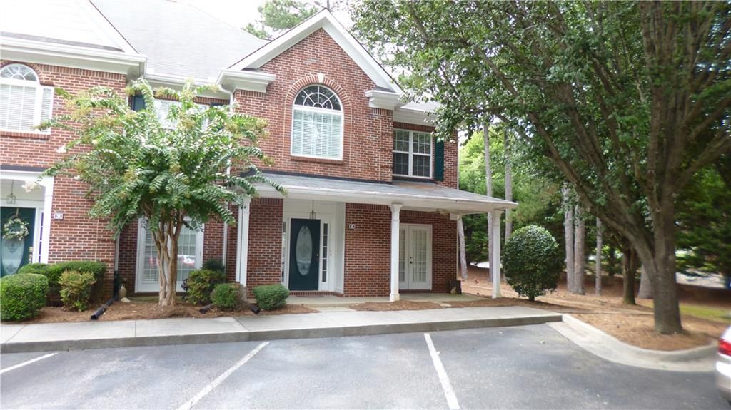 2075 Pine Tree Dr E4, Buford, GA 2 Bed, 2.5 Bath Townhouse 18