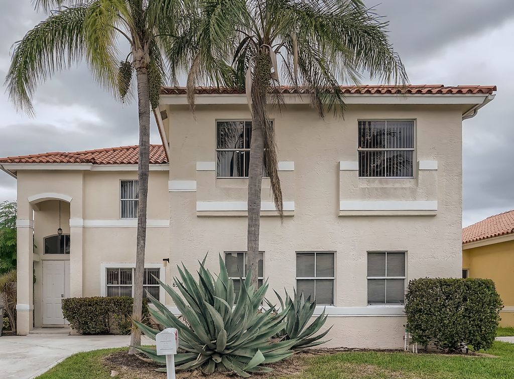 6591 Constance St, Lake Worth, FL 33467