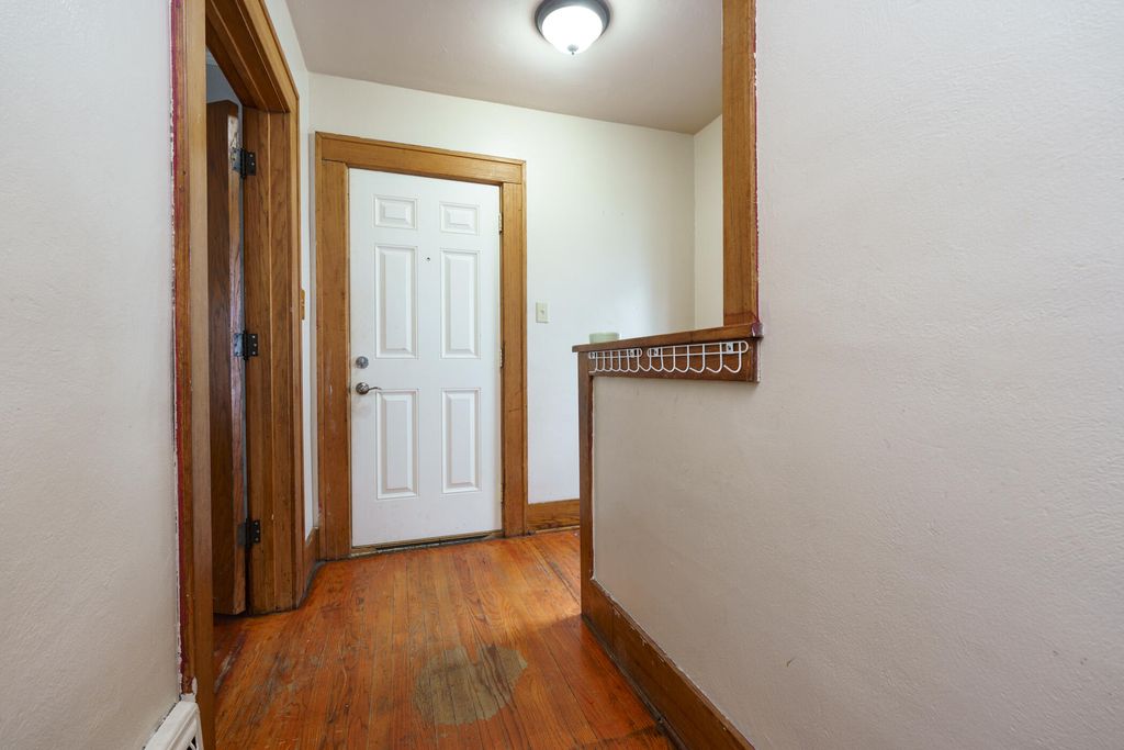 86 Woodward Ave, Battle Creek, MI 49017