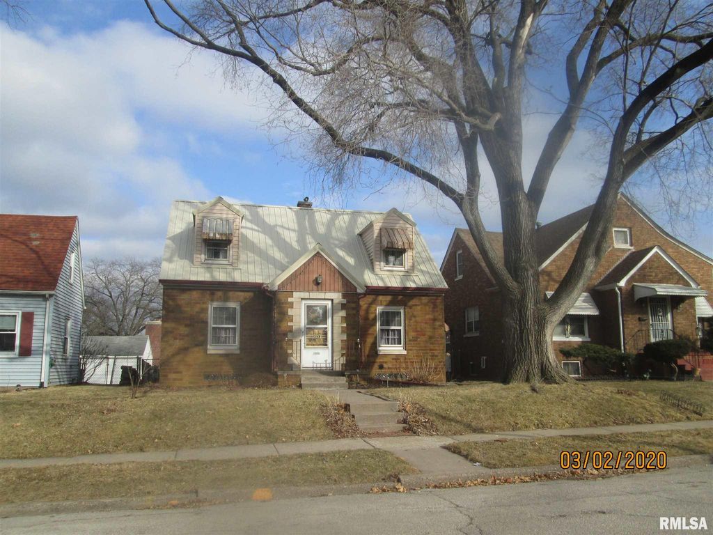 2033 Fillmore St, Davenport, IA 52804 Trulia