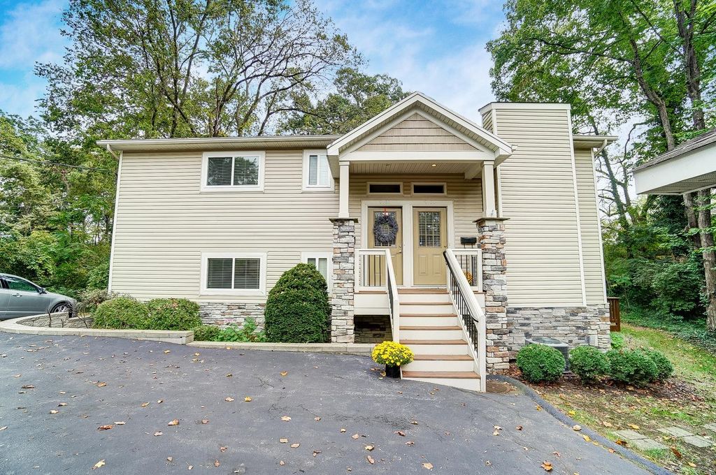 3709 Saybrook Ave, Cincinnati, OH 45208