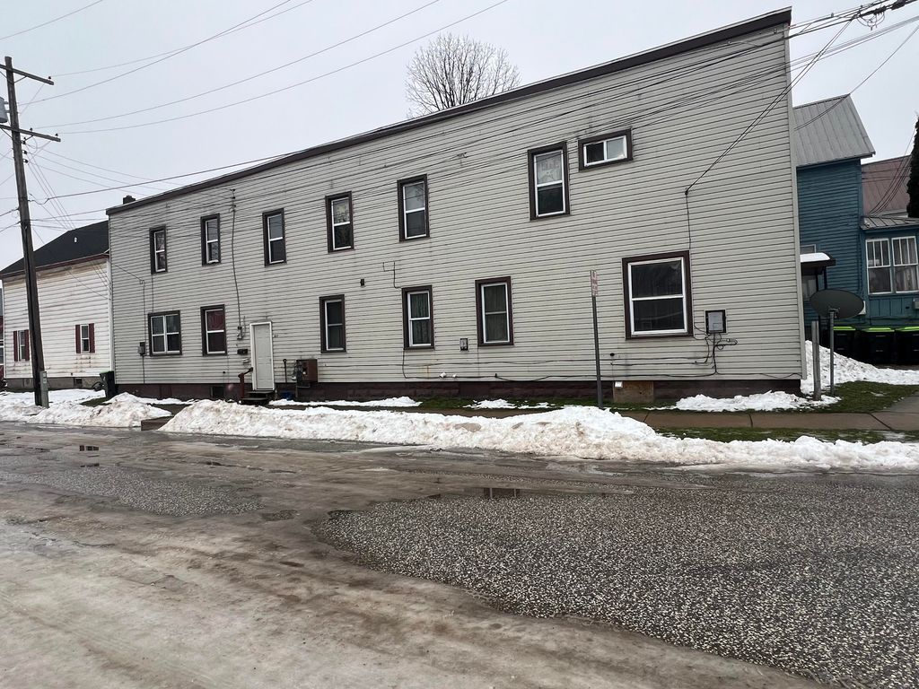 801 Helen St, Sault Sainte Marie, MI 49783 Trulia