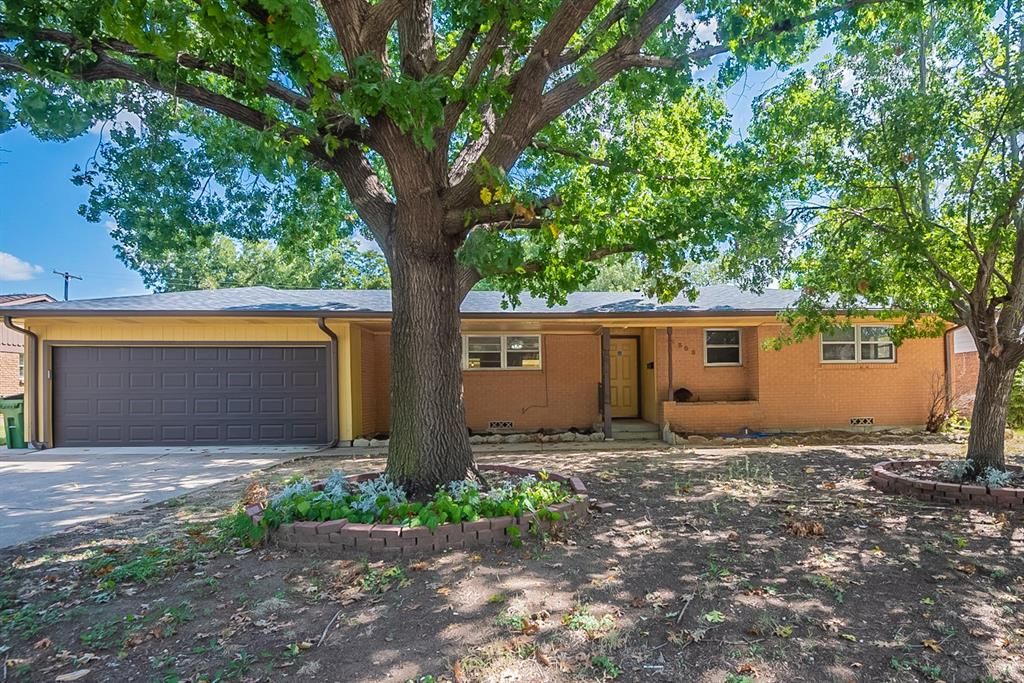 4308 Ashmore Dr, North Richland Hills, TX 76180