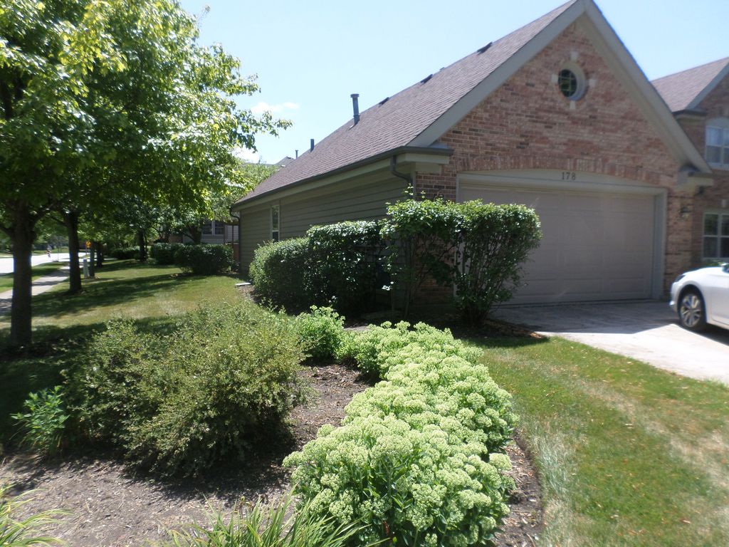 178 Ashfield Ct, Bloomingdale, IL 60108