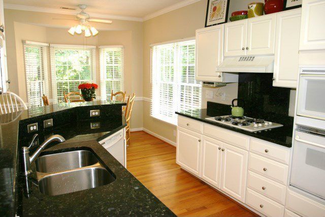 7221 Broadford Ct, Charlotte, NC 28277