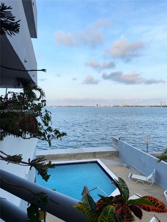 555 NE 30th St #201, Miami, FL 33137