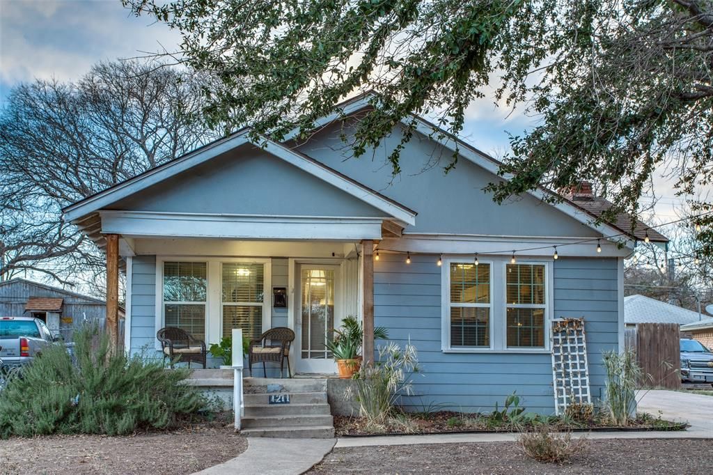 1211 Lansford Ave, Dallas, TX 75224