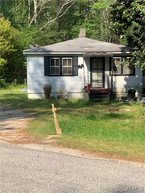 12313 Spiceley Rd, Ford, VA 23850