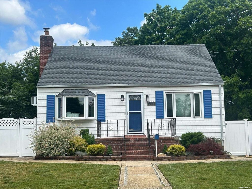 2665 Forest Avenue, East Meadow, NY 11554