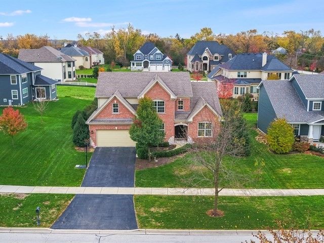 3161 Burlington Ave, Lisle, IL 60532
