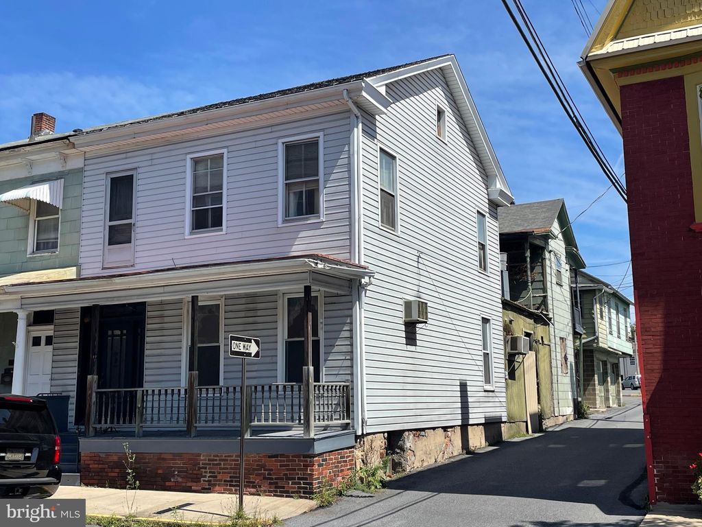 15 N Wayne St, Lewistown, PA 17044 Trulia