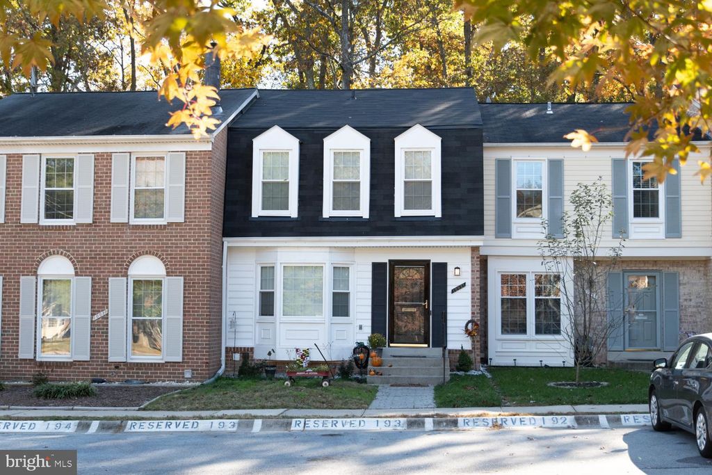 10027 Maple Leaf Dr, Montgomery Village, MD 20886