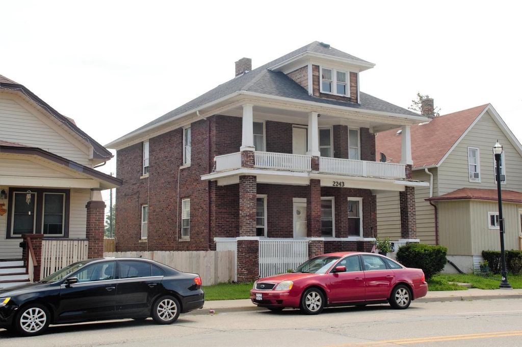 2243 Racine St, Racine, WI 53403 Trulia