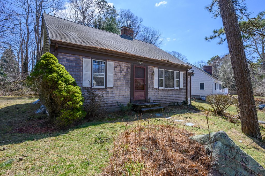 32 Katy Hatch's Road, Falmouth, MA 02540