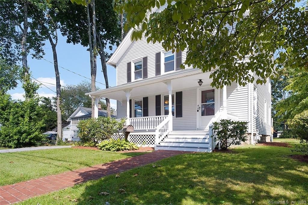 44 White St, Stratford, CT 06615