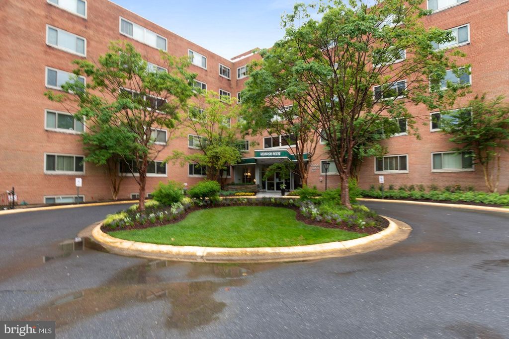 5100 Dorset Ave #202, Chevy Chase, MD 20815