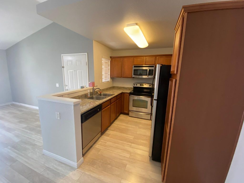 12191 Cuyamaca College Dr E #414, El Cajon, CA 92019