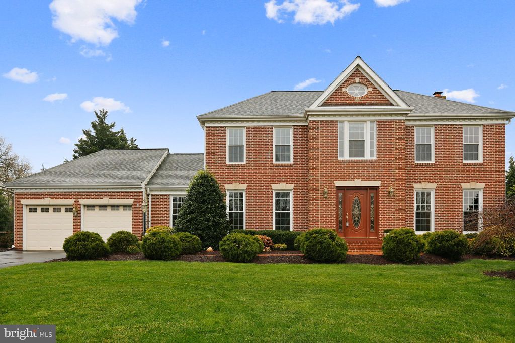 7315 Rosewood Manor Ln, Gaithersburg, MD 5 Bed, 4 Bath